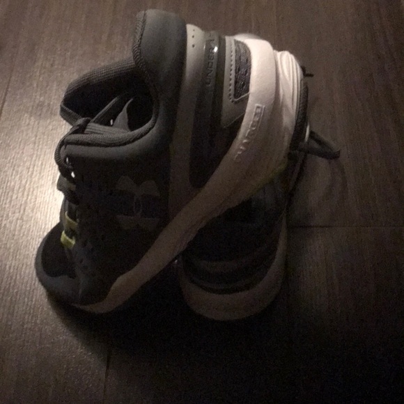 New under armour runners - Picture 3 of 3